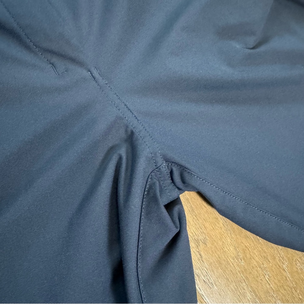 Lululemon Navy Blue 7/8 Golf Pants - Picture 5 of 10